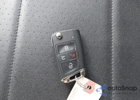 2021 Volkswagen Tiguan 2.0T Se/2.0T Se R-Line Black/2.0T Sel z USA, uszkodzony, nr VIN 3VV2B7AX4MM159373